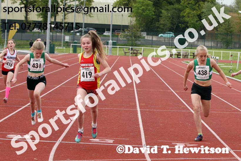 Girls under-13s 200 metres, 2019 North Eastern Track and Field Champs., Middlesbrough. Photo:  David T. Hewitson/Sports for All Pics